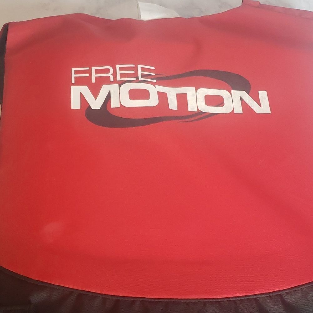 Free Motion Life Jacket - Picture 3 of 8
